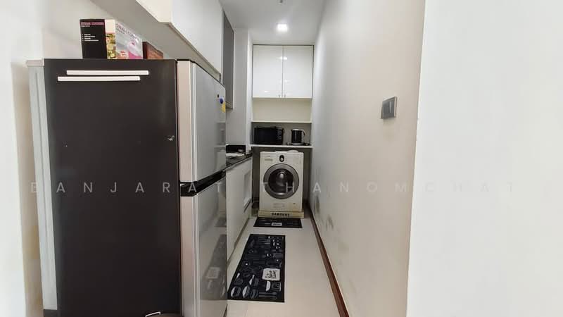 Sky Walk Residences, Bangkok, 1599 Sukhumvit Road, Phra Kanong Nua, Watthana, Bangkok, 1 Bedroom, 52 sqm, Condo For Rent, by Banjarat Thanomchat, 500461260 - DDproperty.com