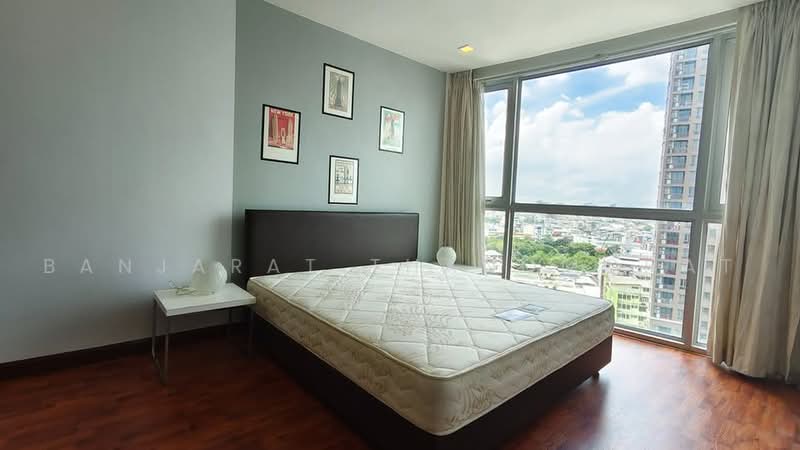 Sky Walk Residences, Bangkok, 1599 Sukhumvit Road, Phra Kanong Nua, Watthana, Bangkok, 1 Bedroom, 52 sqm, Condo For Rent, by Banjarat Thanomchat, 500461260 - DDproperty.com