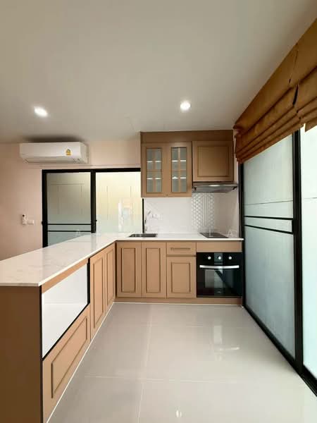 iField Bangna, Bangkok, Kanchanaphisek Road, Dok Mai, Prawet, Bangkok, 3 Bedrooms, 300 sqm, Townhouse For Rent, by Agent Pla, 500461273 - DDproperty.com