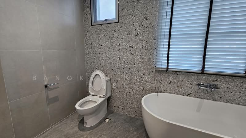 Citi Smart Sukhumvit 18, Bangkok, 366 Soi Sukhumvit 18, Sukhumvit Road, Khlong Toei, Bangkok, 3 Bedrooms, 130 sqm, Condo For Rent, by BANGKOK PROPERTY AGENTS, 500461294 - DDproperty.com
