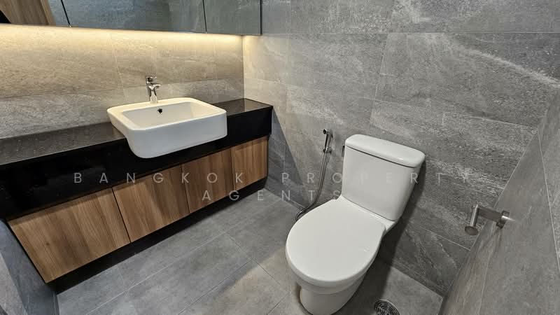 Citi Smart Sukhumvit 18, Bangkok, 366 Soi Sukhumvit 18, Sukhumvit Road, Khlong Toei, Bangkok, 3 Bedrooms, 130 sqm, Condo For Rent, by BANGKOK PROPERTY AGENTS, 500461294 - DDproperty.com
