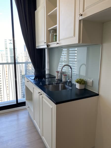 Noble Recole, Bangkok, 77 Soi Sukhumvit 19 Sukhumvit Road, Khlongtoei Nua, Watthana, Bangkok, 1 Bedroom, 45 sqm, Condo For Rent, by Hathaichanok Saenset, 500461309 - DDproperty.com