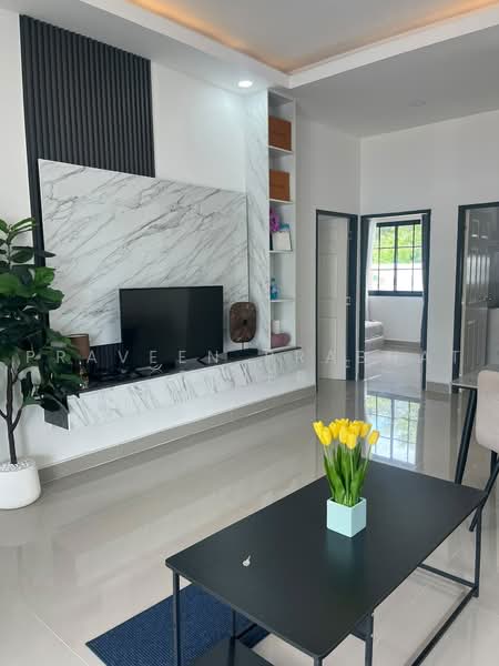 Rattanakorn Village 18, Chon Buri (Pattaya), Na Kloe, Bang Lamung (Pattaya), Chon Buri (Pattaya), 3 Bedrooms, 160 sqm, Villa For Rent, by Praveen Peter, 500461312 - DDproperty.com