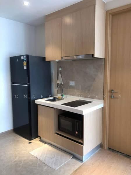 Regal Sathon-Naradhiwas, Bangkok, Naradhiwas Rajanagarindra Road, Thung Maha Mek, Sathon, Bangkok, 1 Bedroom, 32 sqm, Condo For Rent, by Connex Property, 500461391 - DDproperty.com