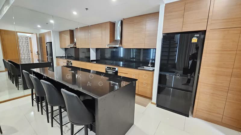 The Emporio Place, Bangkok, 93 Soi Sukhumvit 24, Sukhumvit Road, Khong Tan, Khlong Toei, Bangkok, 1 Bedroom, 91 sqm, Condo For Rent, by BANGKOK PROPERTY AGENTS, 500461398 - DDproperty.com