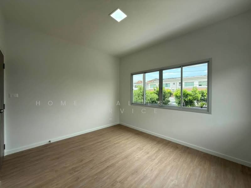 Baan Suan Racha Townhome, Bangkok, Soi Krungthep Kreetha 7, Hua Mak, Bang Kapi, Bangkok, 4 Bedrooms, 208 sqm, Townhouse For Sale, by HOME Real Estate Service, 500461407 - DDproperty.com
