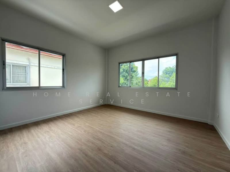 Baan Suan Racha Townhome, Bangkok, Soi Krungthep Kreetha 7, Hua Mak, Bang Kapi, Bangkok, 4 Bedrooms, 208 sqm, Townhouse For Sale, by HOME Real Estate Service, 500461407 - DDproperty.com