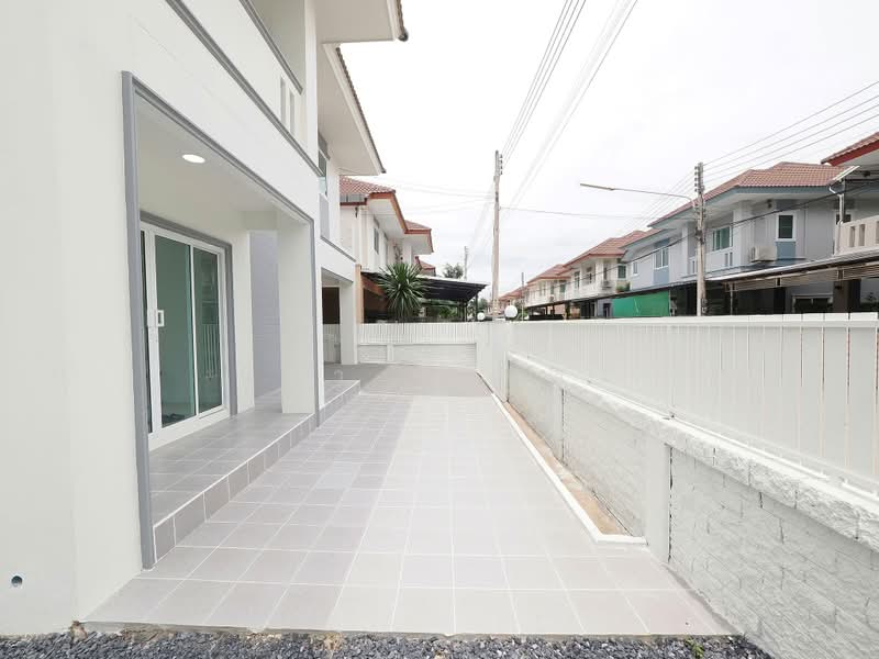 ม.ฉตรหลวง 11, Pathum Thani, ซอยวัดไก่เตี้ย-สามโคก, Sam Khok, Pathum Thani, 3 Bedrooms, 350 sqm, Single Detached House For Sale, by wipa รุ่งธุระ, 500461428 - DDproperty.com
