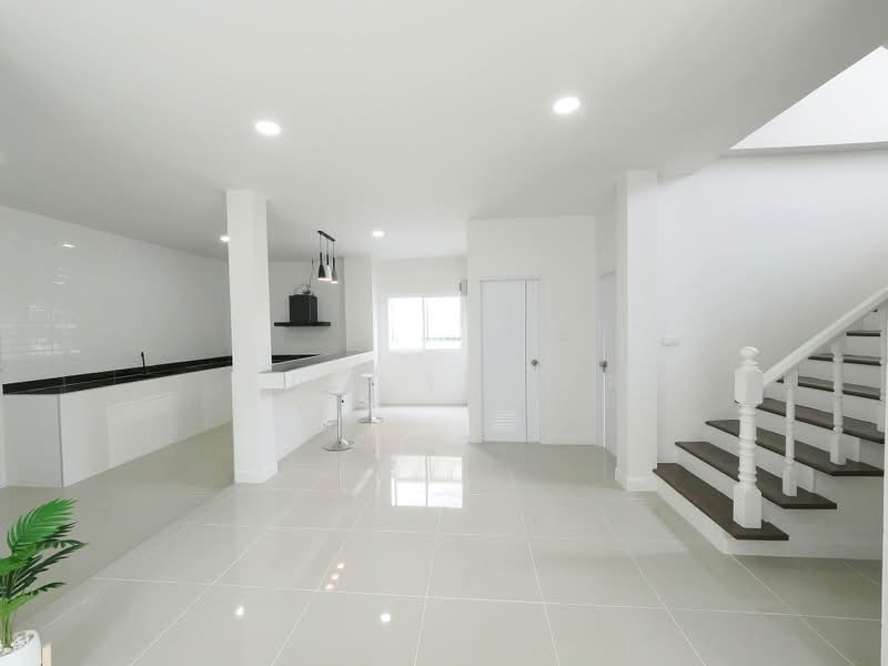 ม.ฉตรหลวง 11, Pathum Thani, ซอยวัดไก่เตี้ย-สามโคก, Sam Khok, Pathum Thani, 3 Bedrooms, 350 sqm, Single Detached House For Sale, by wipa รุ่งธุระ, 500461428 - DDproperty.com