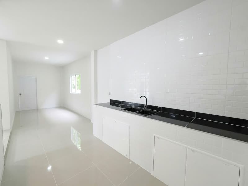 ม.ฉตรหลวง 11, Pathum Thani, ซอยวัดไก่เตี้ย-สามโคก, Sam Khok, Pathum Thani, 3 Bedrooms, 350 sqm, Single Detached House For Sale, by wipa รุ่งธุระ, 500461428 - DDproperty.com