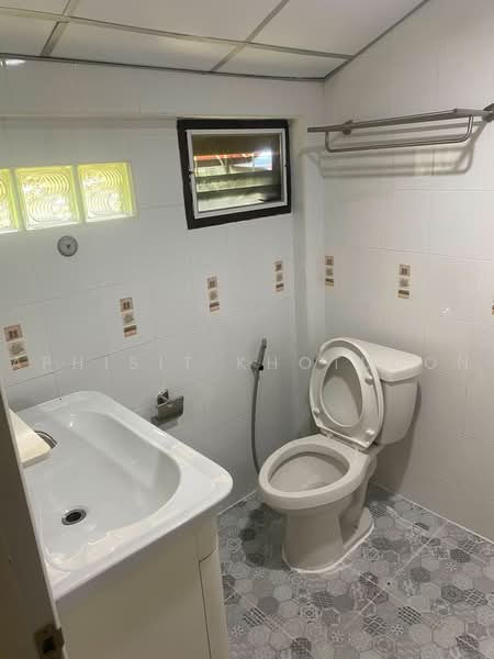 4-BR House, Bangkok, Samae Dam, Bang Khun Thian, Bangkok, 4 Bedrooms, 200 sqm, Single Detached House For Rent, by Aphisit Khotudon, 500461441 - DDproperty.com