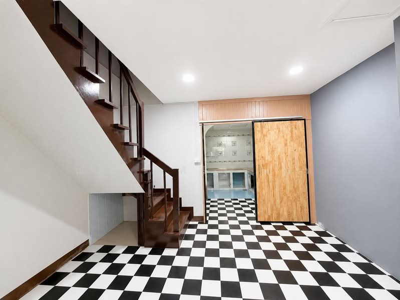 Rattanawalai Village (หมบานรตนาวลย), Bangkok, Si Khan, Don Mueang, Bangkok, 2 Bedrooms, 90 sqm, Townhouse For Sale, by ณัฐยา ศิริฐานนท์, 500461453 - DDproperty.com