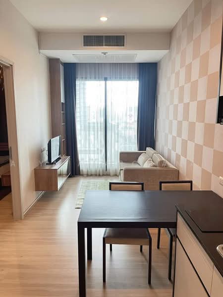 The Capital Ekamai-Thonglor, Bangkok, 2898 New Petchaburi Rd, Bang Kapi, Huai Khwang, Bangkok, 1 Bedroom, 36 sqm, Condo For Rent, by Anya Atarchanai, 500461484 - DDproperty.com