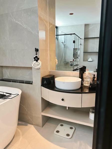 Nirvana DEFINE Ekkamai-Ramintra, Bangkok, Lat Phrao, Bangkok, 3 Bedrooms, 230 sqm, Townhouse For Sale, by Jutarat Jitmun, 500461488 - DDproperty.com