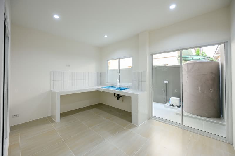Prinyada Light Rama 5, Nonthaburi, Ratchapruek Road, Bang Krang, Muang Nonthaburi, Nonthaburi, 4 Bedrooms, 239 sqm, Single Detached House For Sale, by อานันท์ ขจรศักดิ์ว่องไว, 500461511 - DDproperty.com