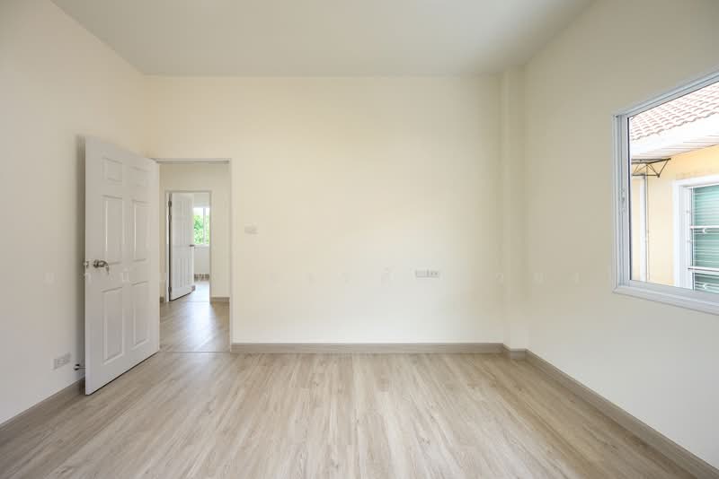 Prinyada Light Rama 5, Nonthaburi, Ratchapruek Road, Bang Krang, Muang Nonthaburi, Nonthaburi, 4 Bedrooms, 239 sqm, Single Detached House For Sale, by อานันท์ ขจรศักดิ์ว่องไว, 500461511 - DDproperty.com
