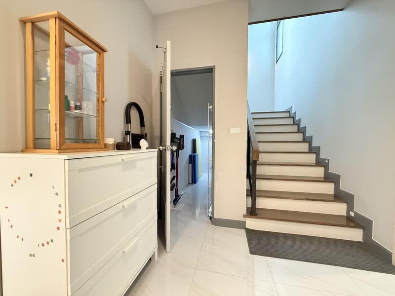 The City Sukhumvit-Onnut, Bangkok, 588/2 Soi On Nut 70/1, Prawet, Bangkok, 4 Bedrooms, 314 sqm, Single Detached House For Rent, by ดนิตา จุมพลา, 500461539 - DDproperty.com