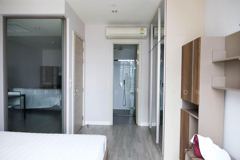 The Room Sathorn, Bangkok, 78 Pan Road, Silom, Bang Rak, Bangkok, 1 Bedroom, 50 sqm, Condo For Sale, by Aphisit Khotudon, 500461554 - DDproperty.com