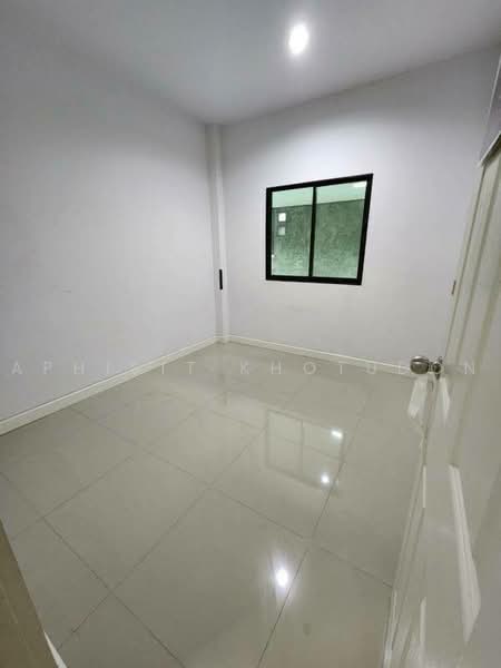 RK Home Park 2 Rama 9 - Wongwaen, Bangkok, 51 Patthana Chonabot 3 Rd, Khlong Song Ton Nun, Lat Krabang, Bangkok, 5 Bedrooms, 250 sqm, Single Detached House For Sale, by Aphisit Khotudon, 500461566 - DDproperty.com