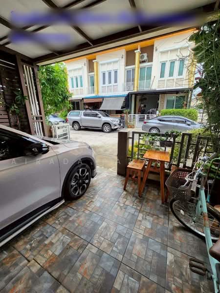 Golden Town Chalermprakiat - Suanluang, Bangkok, Soi Chaloem Phrakiat Rama 9 Soi 30 Yaek 14, Kanchanaphisek Road, Dok Mai, Prawet, Bangkok, 3 Bedrooms, 96 sqm, Townhouse For Sale, by Airada Parasarn, 500461570 - DDproperty.com
