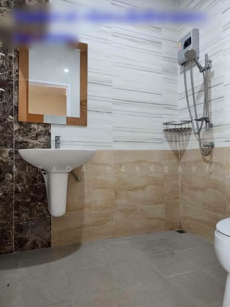 Golden Town Chalermprakiat - Suanluang, Bangkok, Soi Chaloem Phrakiat Rama 9 Soi 30 Yaek 14, Kanchanaphisek Road, Dok Mai, Prawet, Bangkok, 3 Bedrooms, 96 sqm, Townhouse For Sale, by Airada Parasarn, 500461570 - DDproperty.com