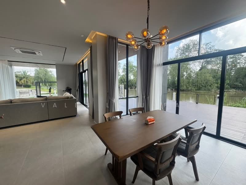 5-BR House, Surat Thani, Wat Pradu, Muang Surat Thani, Surat Thani, 5 Bedrooms, 600 sqm, Single Detached House For Sale, by Valen Lokunpai , 500461592 - DDproperty.com