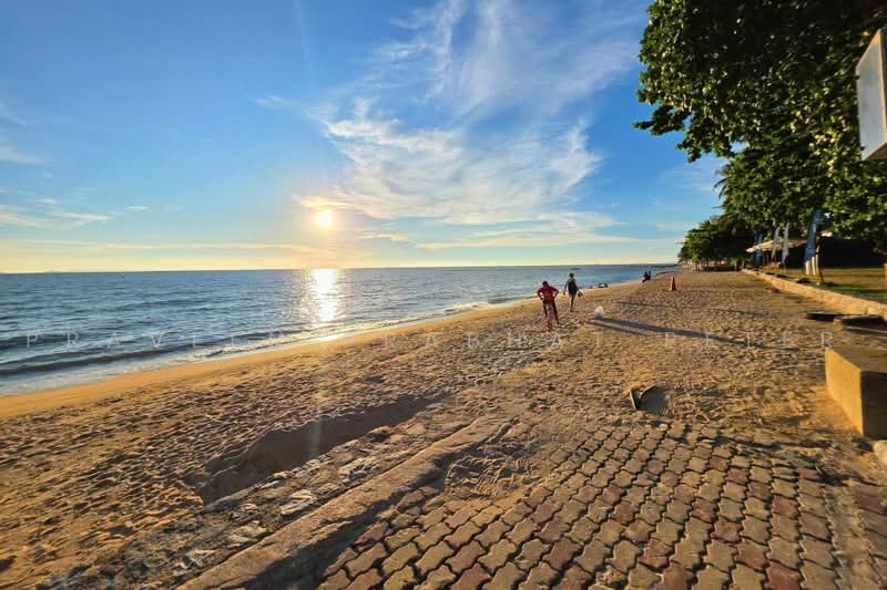 Arom Wongamat, Chon Buri (Pattaya), Na Kluea 16 Alley, Na Kloe, Bang Lamung (Pattaya), Chon Buri (Pattaya), Studio, 38 sqm, Condo For Rent, by Praveen Peter, 500461625 - DDproperty.com