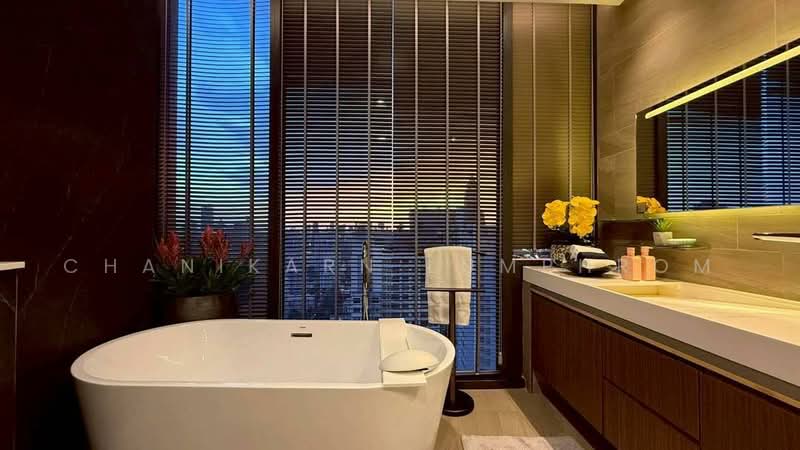 The Esse at Singha Complex, Bangkok, 1788 New Petchaburi Rd, Khlongtoei Nua, Watthana, Bangkok, 4 Bedrooms, 300 sqm, Condo For Sale, by Chanikarn Lumphrom, 500461643 - DDproperty.com