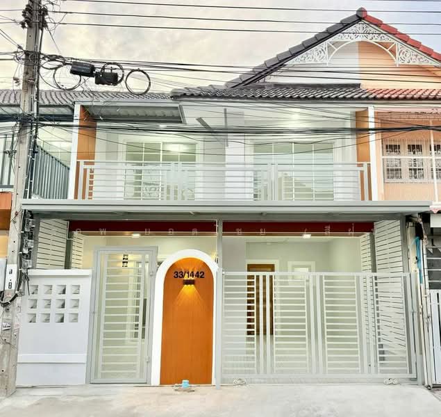 Baan Phrueksa 3 Bang Bua Thong : บ้านพฤกษา 3 บางบัวทอง, นนทบุรี, ซอยหมู่บ้านพฤกษา3, บางคูรัด, บางบัวทอง, นนทบุรี, 70 ตร.ม., ทาวน์เฮ้าส์ ขาย, โดย สรภพ ยอดไชย (สีฝุ่น), 500461668 - DDproperty.com