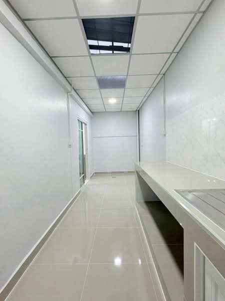 Baan Phrueksa 3 Bang Bua Thong, Nonthaburi, Soi Moobaan Phrueksa 3, Bang Khu Rat, Bang Bua Thong, Nonthaburi, 3 Bedrooms, 70 sqm, Townhouse For Sale, by สรภพ ยอดไชย (สีฝุ่น), 500461668 - DDproperty.com