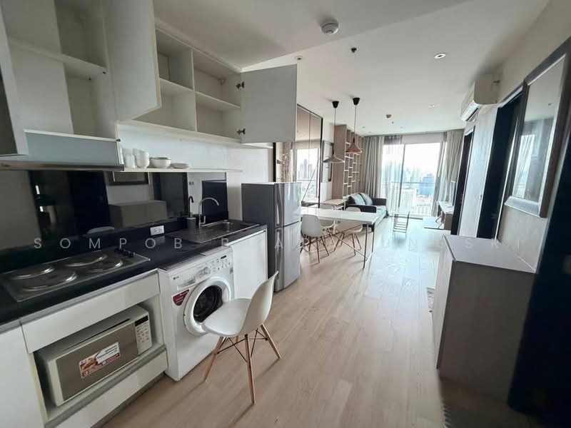 Le Luk Condominium, Bangkok, 1599 291 Sukhumvit Rd, Phra Kanong Nua, Watthana, Bangkok, 2 Bedrooms, 61 sqm, Condo For Rent, by Sompob Buaparungsri, 500461682 - DDproperty.com