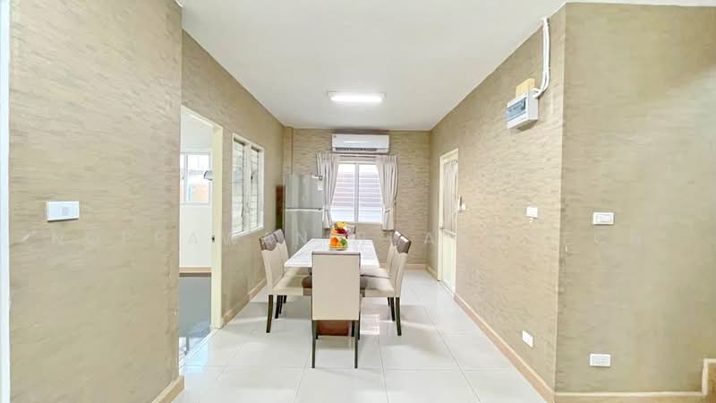 Baan Suan Racha Kaset – Nawamin, Bangkok, Soi Ram Inthra 14, Ram Inthra Road, Chorake Bua, Lat Phrao, Bangkok, 4 Bedrooms, 160 sqm, Single Detached House For Rent, by Noppawan Ruangdech, 500461683 - DDproperty.com