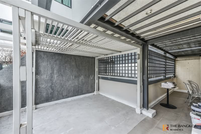 Sathorn Gardens, Bangkok, 39 South Sathorn Road, Thung Maha Mek, Sathon, Bangkok, 1 Bedroom, 100 sqm, Condo For Sale, by Sirirut Havee Akehurst, 500461689 - DDproperty.com