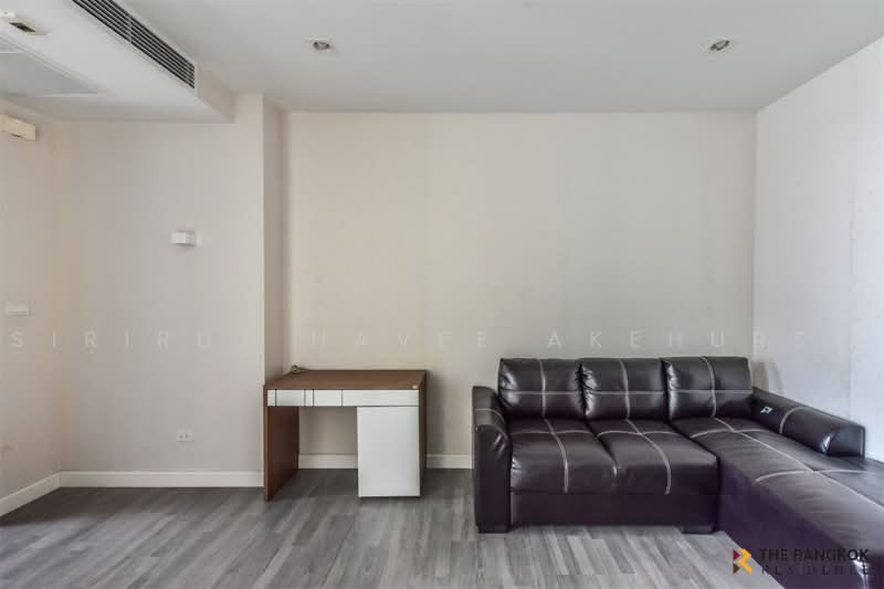 The Room BTS Wongwianyai, Bangkok, 44 KrungThonBuri Road, Khlong Ton Sai, Khlong San, Bangkok, 1 Bedroom, 44 sqm, Condo For Sale, by Sirirut Havee Akehurst, 500461700 - DDproperty.com