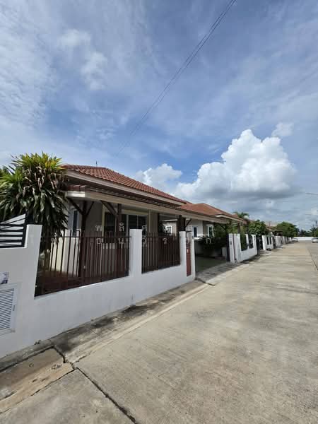 บานมอสอง ทำเลบานเกาะ ตอเตมครบ พรอมเขาอย ราคาเพยง 2.89 ลานบาท, นครราชสีมา, บ้านเกาะ, เมืองนครราชสีมา, นครราชสีมา, 120 ตร.ม., บ้านเดี่ยว ขาย, โดย พลิศภัสร์ โชคธนวีระกานต์, 500461707 - DDproperty.com