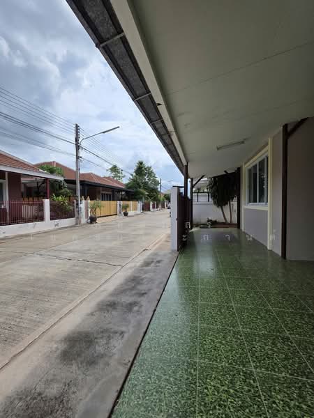 บานมอสอง ทำเลบานเกาะ ตอเตมครบ พรอมเขาอย ราคาเพยง 2.89 ลานบาท, นครราชสีมา, บ้านเกาะ, เมืองนครราชสีมา, นครราชสีมา, 120 ตร.ม., บ้านเดี่ยว ขาย, โดย พลิศภัสร์ โชคธนวีระกานต์, 500461707 - DDproperty.com