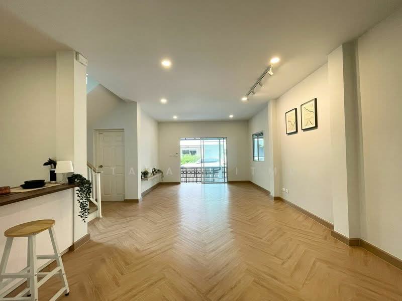 Prompat 1, Bangkok, Sam Wa Tawan Tok, Khlong Sam Wa, Bangkok, 3 Bedrooms, 140 sqm, Single Detached House For Sale, by Jutarat Jitmun, 500461714 - DDproperty.com