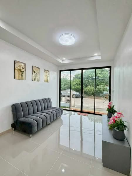 Baan Pruksa 3 Soi Watlatpladuk, Nonthaburi, Bang Khu Rat, Bang Bua Thong, Nonthaburi, 4 Bedrooms, 200 sqm, Townhouse For Sale, by สรภพ ยอดไชย (สีฝุ่น), 500461728 - DDproperty.com