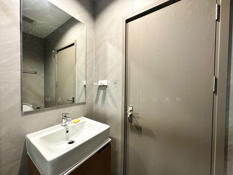 IDEO Sukhumvit Rama 4, Bangkok, Soi Sukhumvit 44, Sukhumvit Road, Phra Kanong, Khlong Toei, Bangkok, 1 Bedroom, 35 sqm, Condo For Sale, by Matus Kreuwan, 500461778 - DDproperty.com