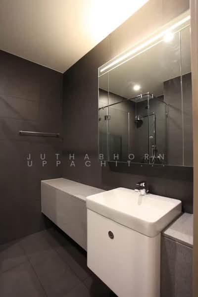 Noble Ploenchit, Bangkok, 1035 Ploenchit  Road, Lumphini, Pathum Wan, Bangkok, 2 Bedrooms, 95 sqm, Condo For Rent, by Juthabhorn Uppachit (Amy), 500461784 - DDproperty.com