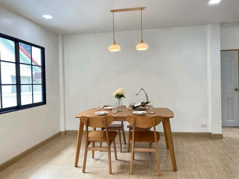 หมบาน สมมากร มนบร 2 ถนนสามวา แขวงมนบร เขตมนบร, Bangkok, สามวา20, Min Buri, Bangkok, 4 Bedrooms, 200 sqm, Single Detached House For Sale, by นภัสศรณ์ วงศ์สินไทยกร (นันท์), 500461806 - DDproperty.com