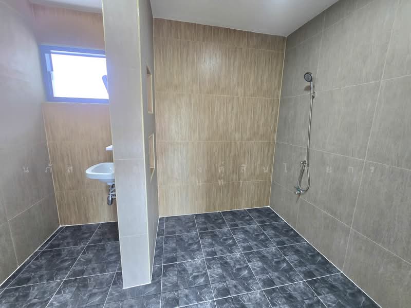 หมบาน สมมากร มนบร 2 ถนนสามวา แขวงมนบร เขตมนบร, Bangkok, สามวา20, Min Buri, Bangkok, 4 Bedrooms, 200 sqm, Single Detached House For Sale, by นภัสศรณ์ วงศ์สินไทยกร (นันท์), 500461806 - DDproperty.com