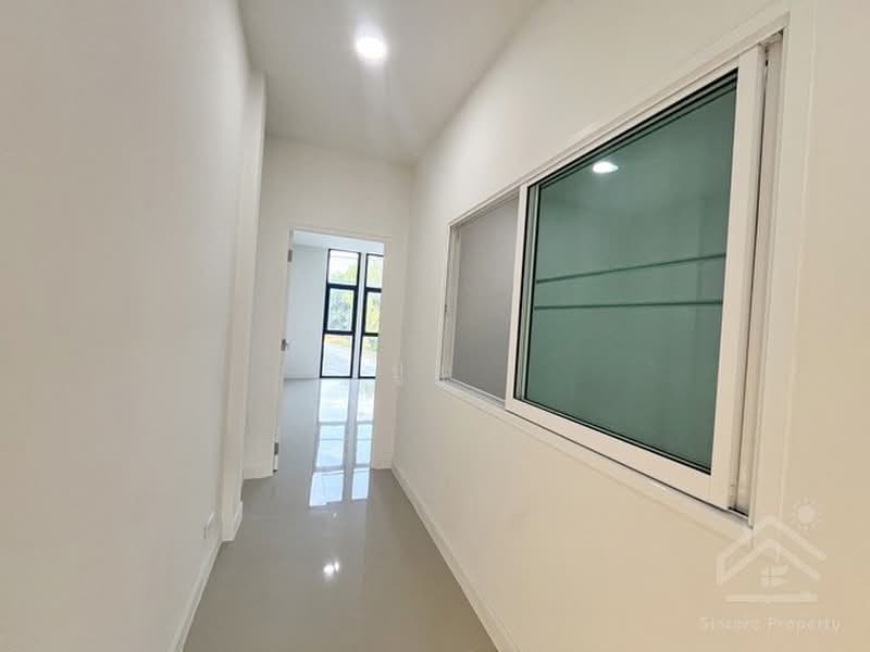 ขายอาคารพาณชย 3 ชน ตดถนน ทำเลด หนองยายบ ทอนำ ซอย 9 ชลบร, Chon Buri (Pattaya), หนองยายบู่ ท่อน้ำ ซอย 9, Nong - Kham, Si Racha, Chon Buri (Pattaya), , 250 sqm, Shophouse For Sale, by ปูน, 500461831 - DDproperty.com