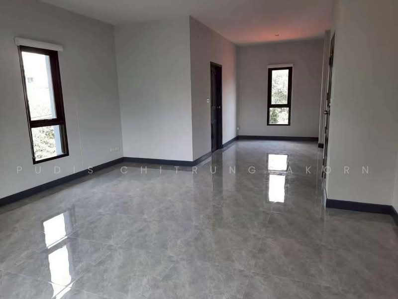 Home Office / อาคารสำนกงาน 3 ชนใหเชา หวยขวาง – สทธสาร, กรุงเทพ, ห้วยขวาง, กรุงเทพ, 399 ตร.ม., ตึกแถว-อาคารพาณิชย์ ให้เช่า, โดย Pudis Chitrungsakorn, 500461834 - DDproperty.com
