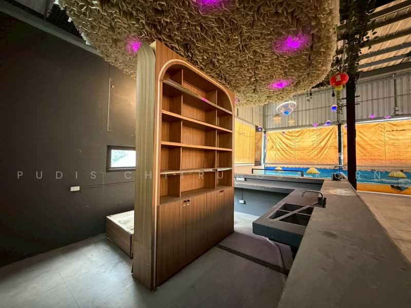 2-Storey Commercial Space for Rent | Pracha Uthit - Pracharat Bamphen, Bangkok, Huai Khwang, Bangkok, , 800 sqm, Retail Space For Rent, by Pudis Chitrungsakorn, 500461836 - DDproperty.com