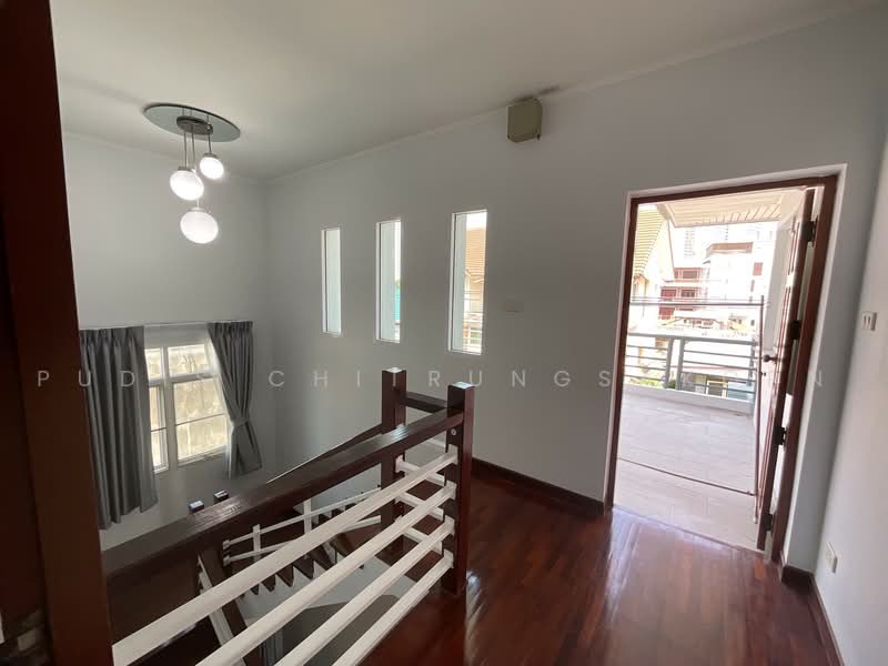 3-Storey House for Rent | Huai Khwang - Pracharat Bamphen, Bangkok, Huai Khwang, Bangkok, 4 Bedrooms, 410 sqm, Single Detached House For Rent, by Pudis Chitrungsakorn, 500461838 - DDproperty.com