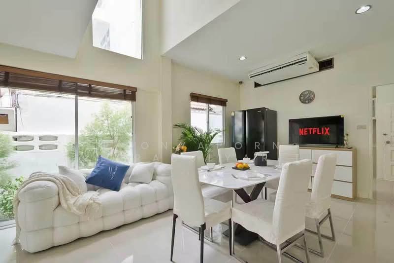 For Rent : Detached house (Soi Sukhumvit 31), Bangkok, สุขุมวิท, Khlong Tan Nua, Watthana, Bangkok, 5 Bedrooms, 400 sqm, Single Detached House For Rent, by Poonyaporn Veerabulyarit, 500461846 - DDproperty.com