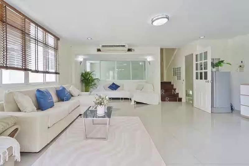 For Rent : Detached house (Soi Sukhumvit 31), Bangkok, สุขุมวิท, Khlong Tan Nua, Watthana, Bangkok, 5 Bedrooms, 400 sqm, Single Detached House For Rent, by Poonyaporn Veerabulyarit, 500461846 - DDproperty.com