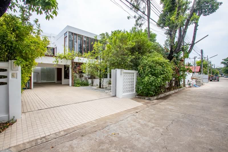 Stunning 3 Bedroom House in Muang, Chiang Mai, Chang Klan, Muang Chiang Mai, Chiang Mai, 3 Bedrooms, 150 sqm, Single Detached House For Sale, by คุณ รุ่งทิพย์, 500461886 - DDproperty.com