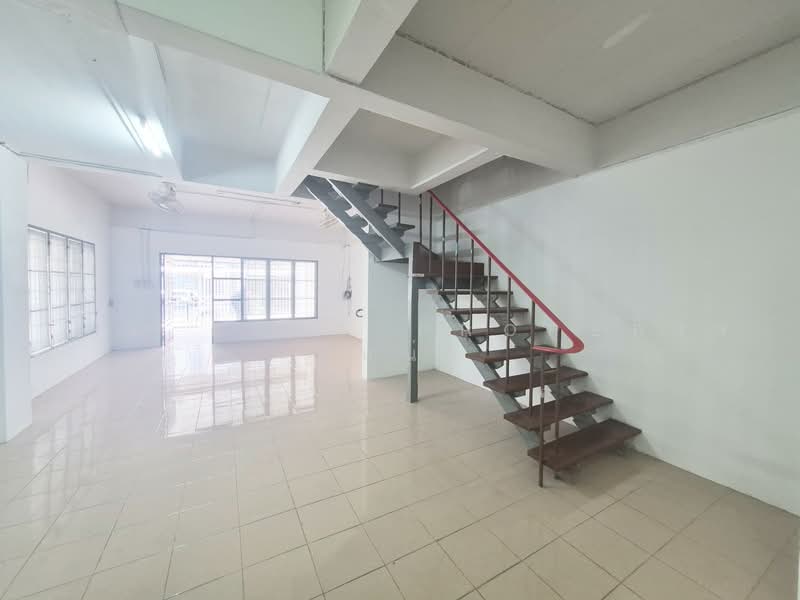 แฟมลแลนด ชลบร (Family Land), Chon Buri (Pattaya), Na Pa, Muang Chon Buri, Chon Buri (Pattaya), 3 Bedrooms, 100 sqm, Townhouse For Sale, by The Best Property แหน่ง, 500461910 - DDproperty.com